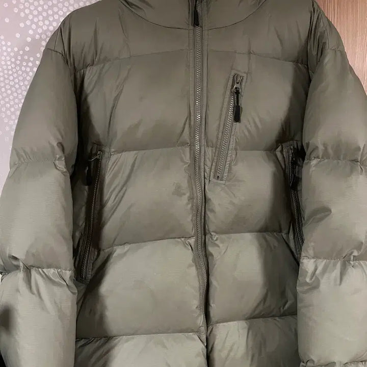 [SOLD OUT] 아웃스탠딩 마운틴 파카 올리브 XL 4사이즈