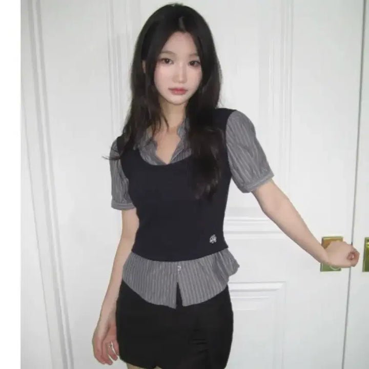 [BUNJANG] Avely Layered Knit Vest Stripe T-Shirt / 에이블리 베스트 레이어드 반팔 스프라이트 셔츠