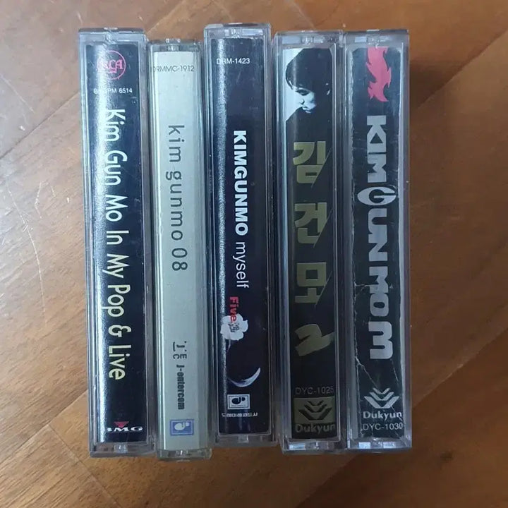[BUNJANG] Kim Gun-mo Cassette Tape Bundle / 김건모 카세트 테이프 5개 묶음
