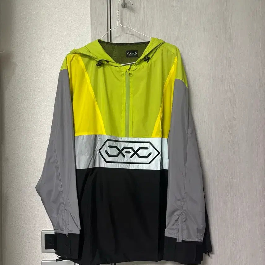 [BUNJANG] JNJ International JAJ Symbol Anorak Lime (Used) / 제이엔제이 인터네셔널 JAJ SYMBOL ANORAK LIME