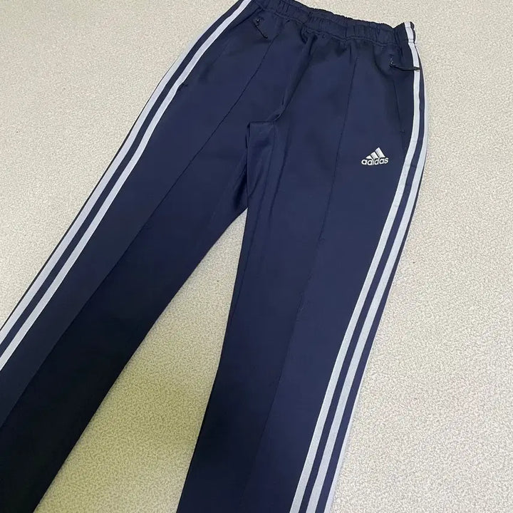 [BUNJANG] Adidas Training Pants S - N.1134 / S 아디다스 트레이닝복 바지 하의 N.1134