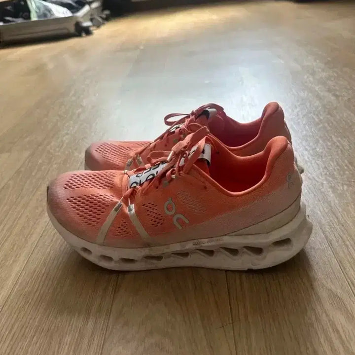 [SOLD OUT] On 러닝 | 온 러닝 | 클라우드서퍼 러닝화 275