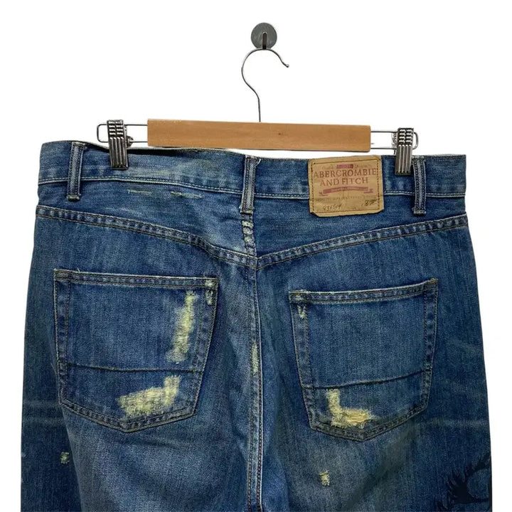 [BUNJANG] Abercrombie & Fitch Denim Embroidered Jeans - Size 34 / 아베크롬비 앤 피치 자수 청바지-34사이즈