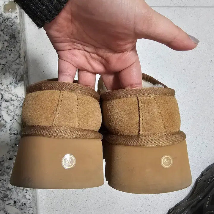 [BUNJANG] Ozwear UGG Mary Jane UGG EU39 (245-250) Shoes / 호주 어그 오즈웨어 메리제인어그 EU39 (245-250)