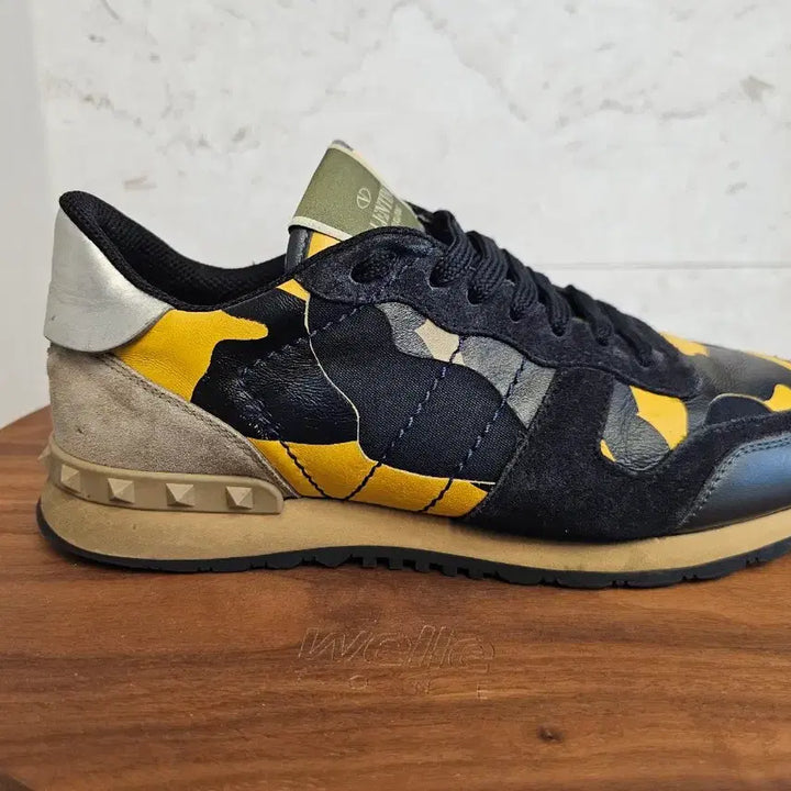 [BUNJANG] Valentino Garavani Rockrunner Camouflage Sneakers / 발렌티노 락러너 카모플라주 스니커즈 41사이즈