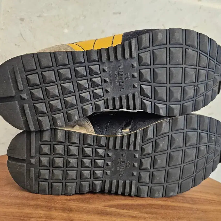 [BUNJANG] Valentino Garavani Rockrunner Camouflage Sneakers / 발렌티노 락러너 카모플라주 스니커즈 41사이즈