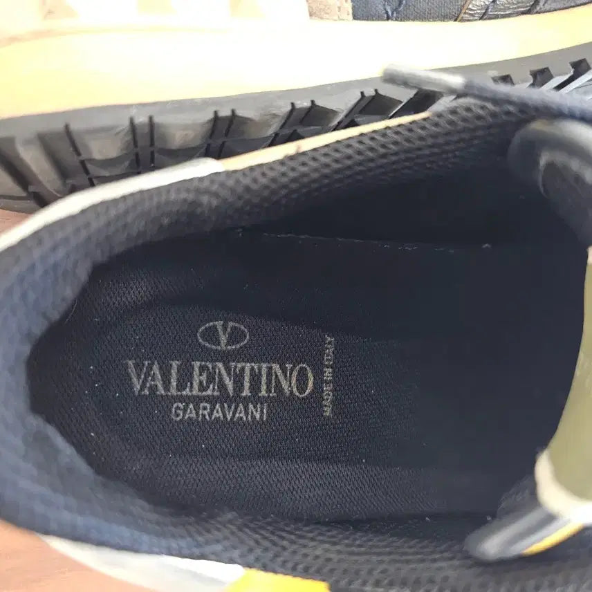 [BUNJANG] Valentino Garavani Rockrunner Camouflage Sneakers / 발렌티노 락러너 카모플라주 스니커즈 41사이즈