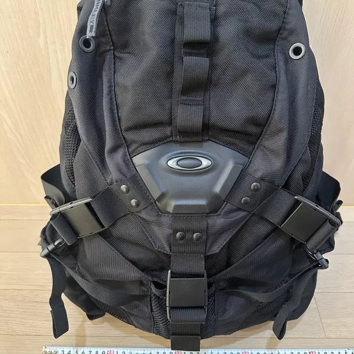 [BUNJANG] Oakley Icon 3.0 Technical Backpack Black / 오클리 아이콘 3.0 테크니컬 백팩 블랙