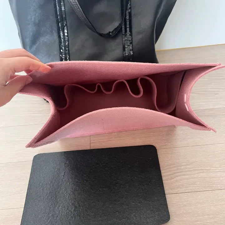 [BUNJANG] Vanessa Bruno Leather Sequin Tote Bag / [정품] 바네사브루노 가죽 스팽글 토드백