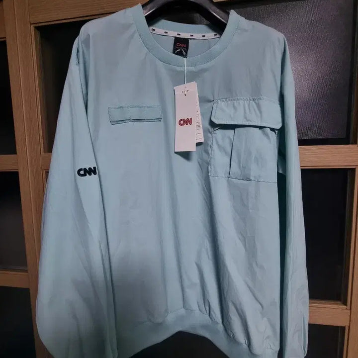 [BUNJANG] CNN Travel Crewneck Overshirt / cnn 트래블 르포타주 크루넥 오버셔츠 100