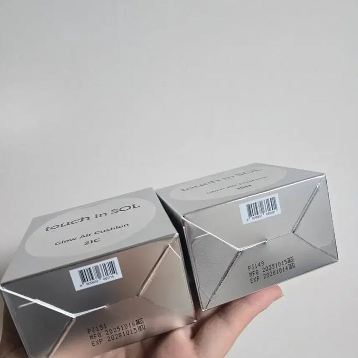 [BUNJANG] Touch In Sol Glow Air Cushion 21C Set / 터치인솔 글로우 에어 쿠션 21C  (본품+리필)