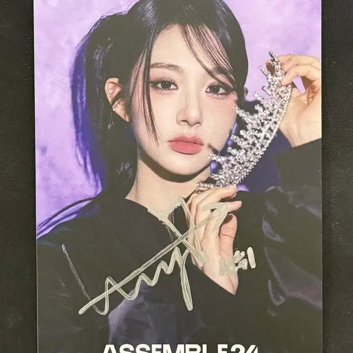 [BUNJANG] tripleS Shinwei Signed Postcard / 트리플에스 걸네다 신위 친필 싸인 엽서 판매