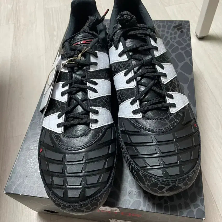 [BUNJANG] Adidas Predator 94 FG Soccer Cleats / 프레데터 94 FG 축구화 280