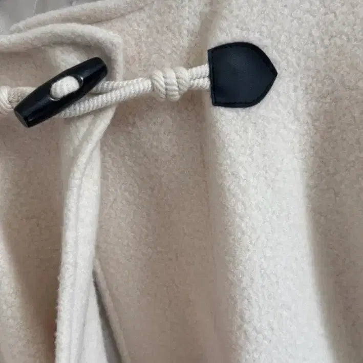 [BUNJANG] VERGAMOT Ivory Hooded Duffle Coat / 베르가못 후드 더플 코트 아이보리