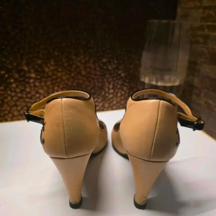 [BUNJANG] Chanel Pumps Heels Beige/Black / 샤넬 베이지/블랙 펌프스힐 구두