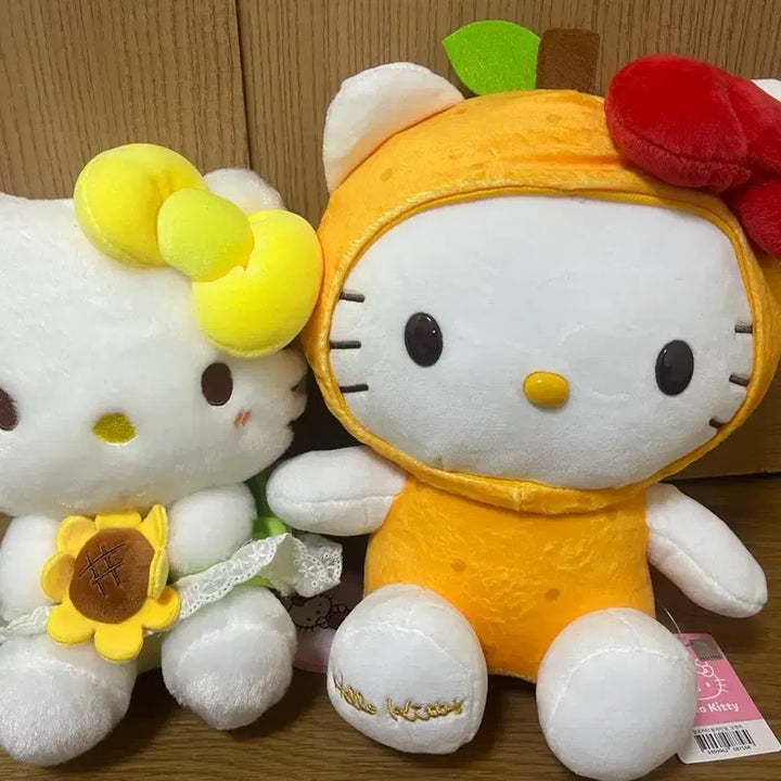 [BUNJANG] Hello Kitty Orange Sunflower Plush Doll Set / 헬로키티 봉제인형 2개 일괄 오렌지 해바라기 (택있음) 롱다리 태닝