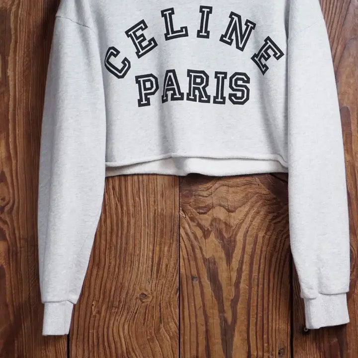 [BUNJANG] Celine Varsity Logo Cropped Sweatshirt / 셀린느 바시티 로고 크롭 스웻셔츠