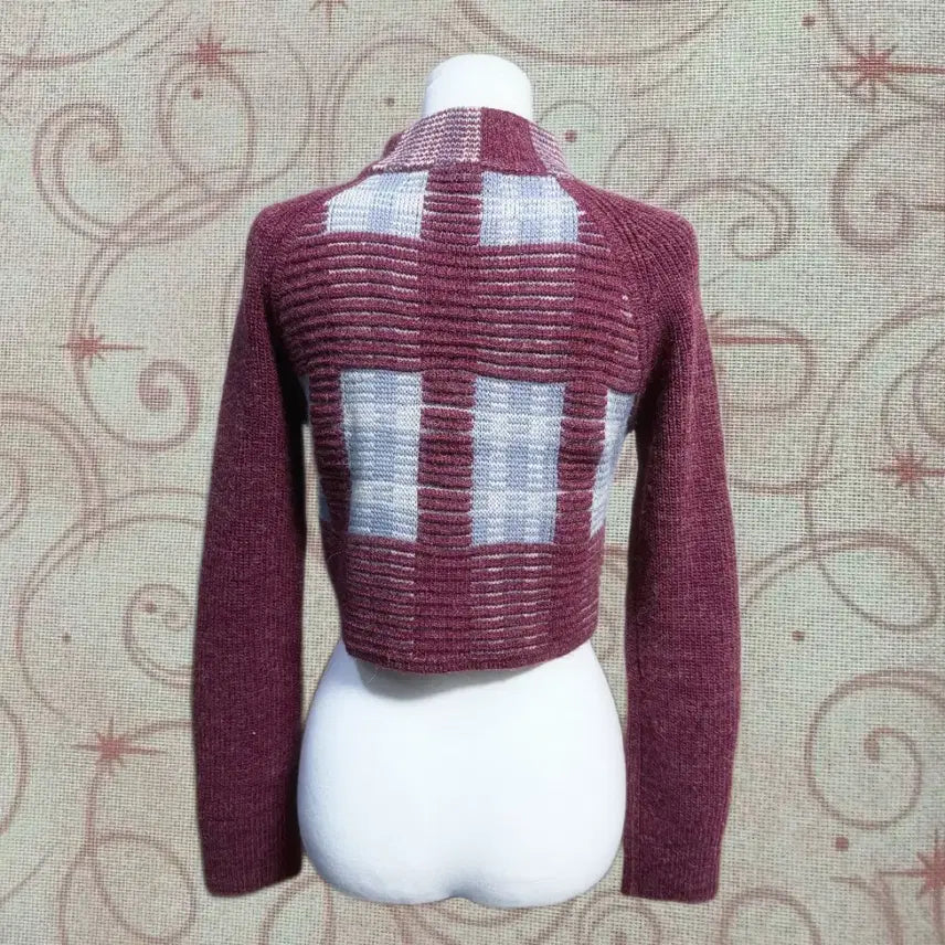 [BUNJANG] Lily Brown Red Velvet Crop Knit Top / Lily Brown 히메갸루 오네갸루 레드벨벳 솜사탕 크롭 니트