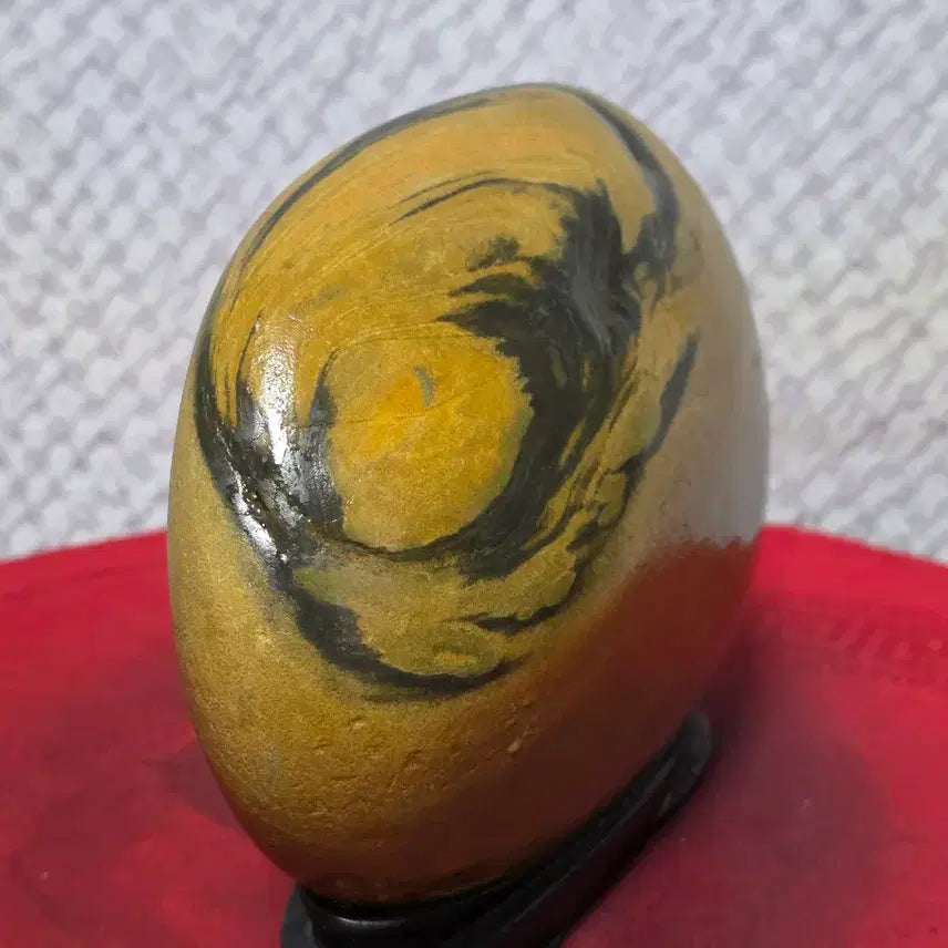 [BUNJANG] Unidentified Object: Natural Stone with Flag Motif / 중국 사천황석 / 삼족깃발 문양석