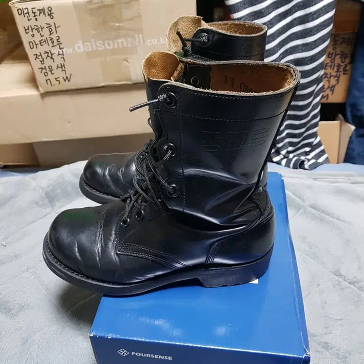 [SOLD OUT] 84년 장교용 구형 봉합화 전투화 군화 264W 11.0W 판매