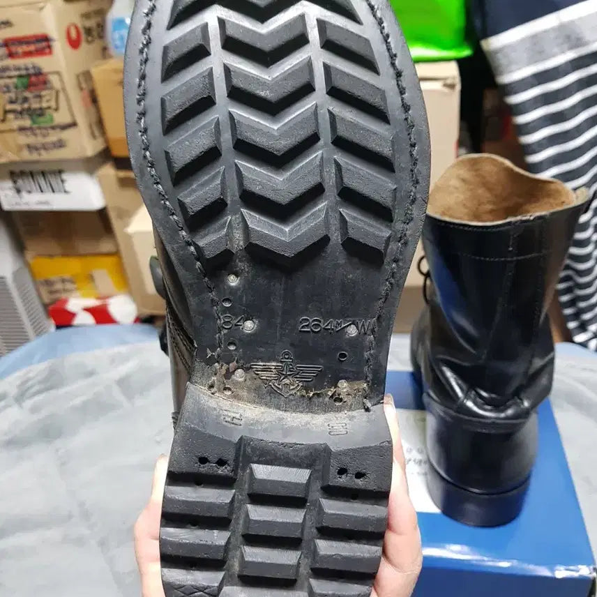 [SOLD OUT] 84년 장교용 구형 봉합화 전투화 군화 264W 11.0W 판매