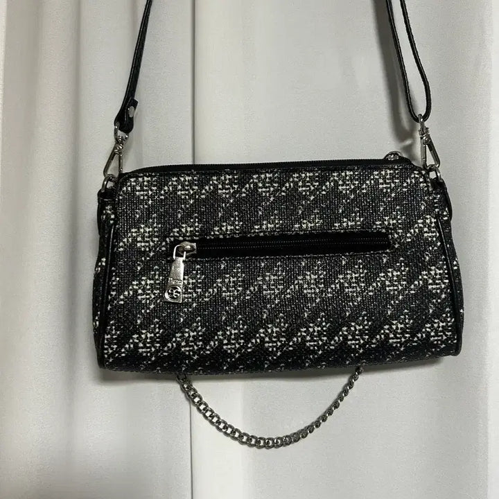 [BUNJANG] Elegance Logo Chain Bag / Elegance로고 체인 백