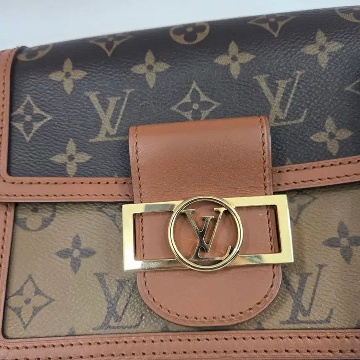 [BUNJANG] Louis Vuitton Mini Dauphine Monogram Handbag / 루이비통 가방 미니 도핀 모노그램 풀구성