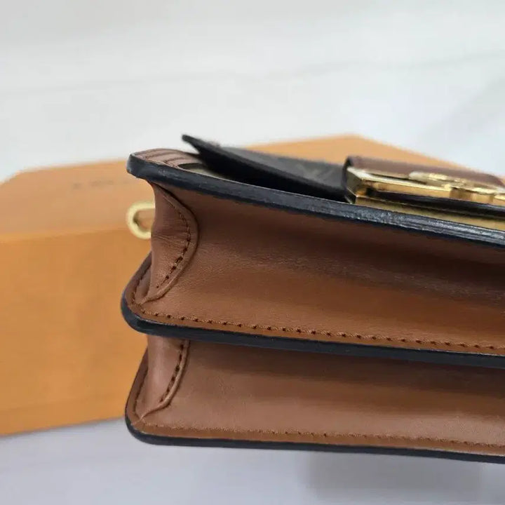 [BUNJANG] Louis Vuitton Mini Dauphine Monogram Handbag / 루이비통 가방 미니 도핀 모노그램 풀구성