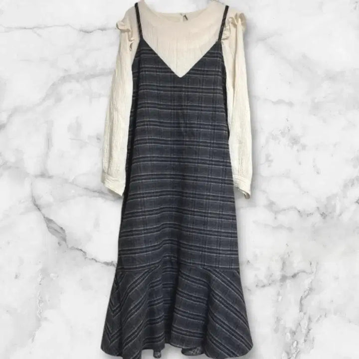 [BUNJANG] Designer Mermaid Line Sleeveless Dress / 미사용 디자이너 브랜드 머메이드 라인 나시 원피스 667788 정