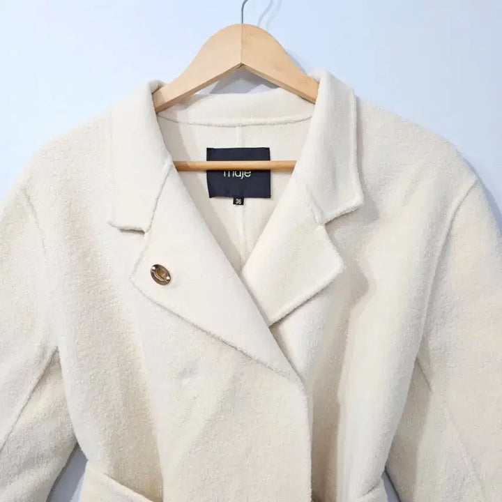 [BUNJANG] Maje Boucle High Neck Belted Half Coat Jacket / 한섬 마쥬 부클 하이넥 벨티드 하프 코트 재킷 55