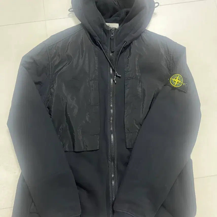 [SOLD OUT] 스톤아일랜드 네이비 m