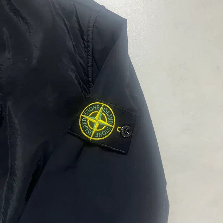 [SOLD OUT] 스톤아일랜드 네이비 m