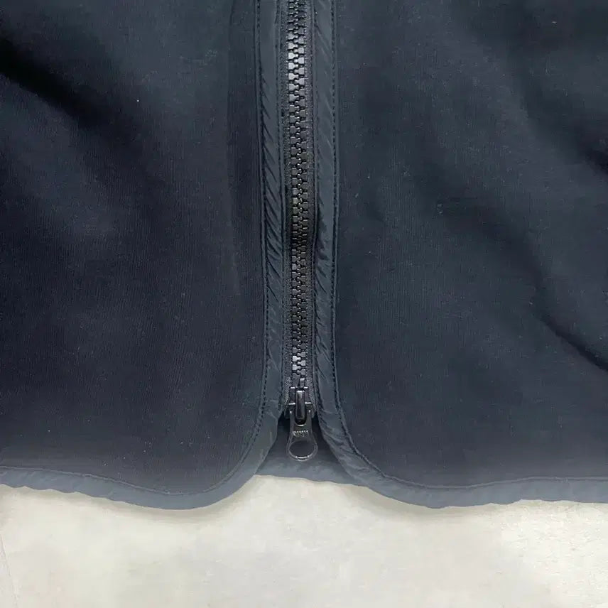 [SOLD OUT] 스톤아일랜드 네이비 m