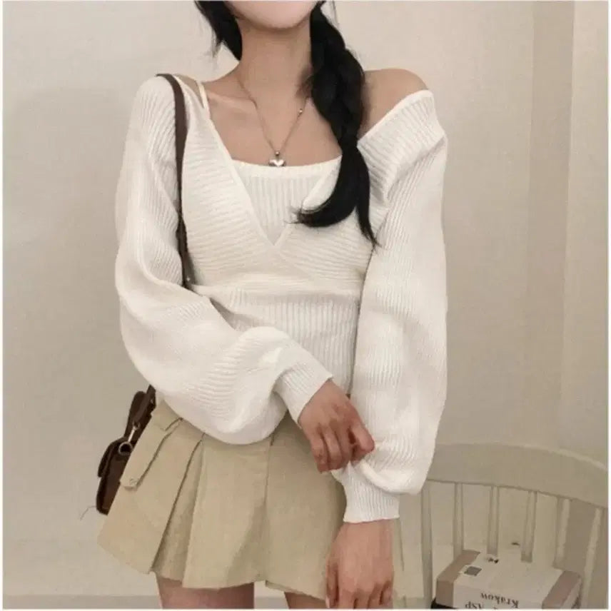 [BUNJANG] Avely Off-Shoulder Ribbed Knit Ivory Top / (새상품) 에이블리 오프숄더 골지 랩 니트 아이보리
