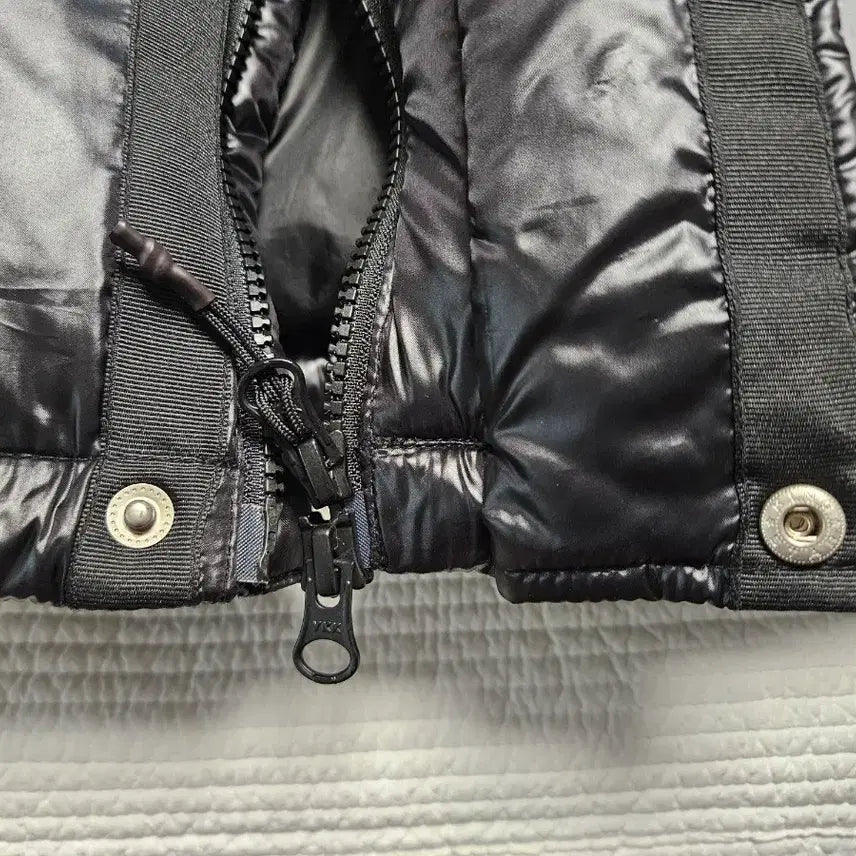 [BUNJANG] WMC Glossy Down Vest / WMC 글로시 다운베스트 패딩조끼 무신사 눕시 700 노스페이스