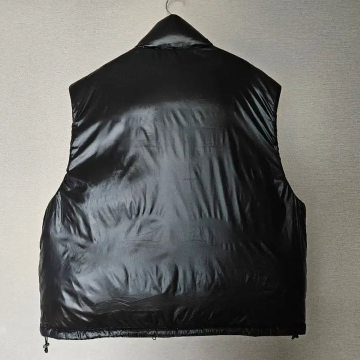 [BUNJANG] WMC Glossy Down Vest / WMC 글로시 다운베스트 패딩조끼 무신사 눕시 700 노스페이스