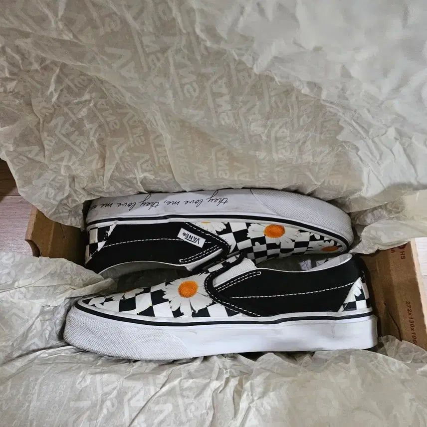 [BUNJANG] Vans Slip-On Checkerboard Daisy Sneakers / 반스 슬립온 바둑판 데이지 남녀공용 스니커즈 VN0A5JMHB0B