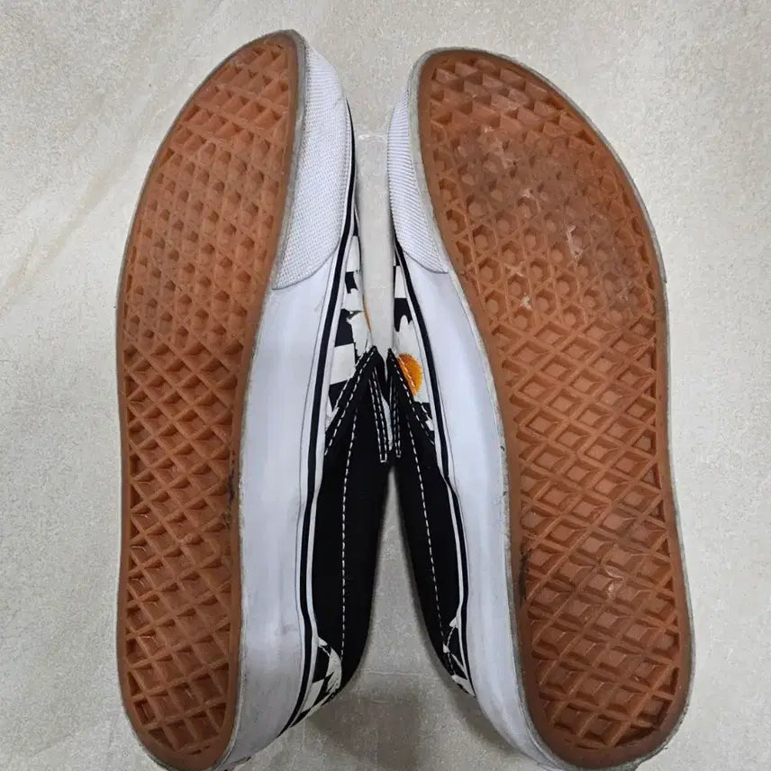 [BUNJANG] Vans Slip-On Checkerboard Daisy Sneakers / 반스 슬립온 바둑판 데이지 남녀공용 스니커즈 VN0A5JMHB0B