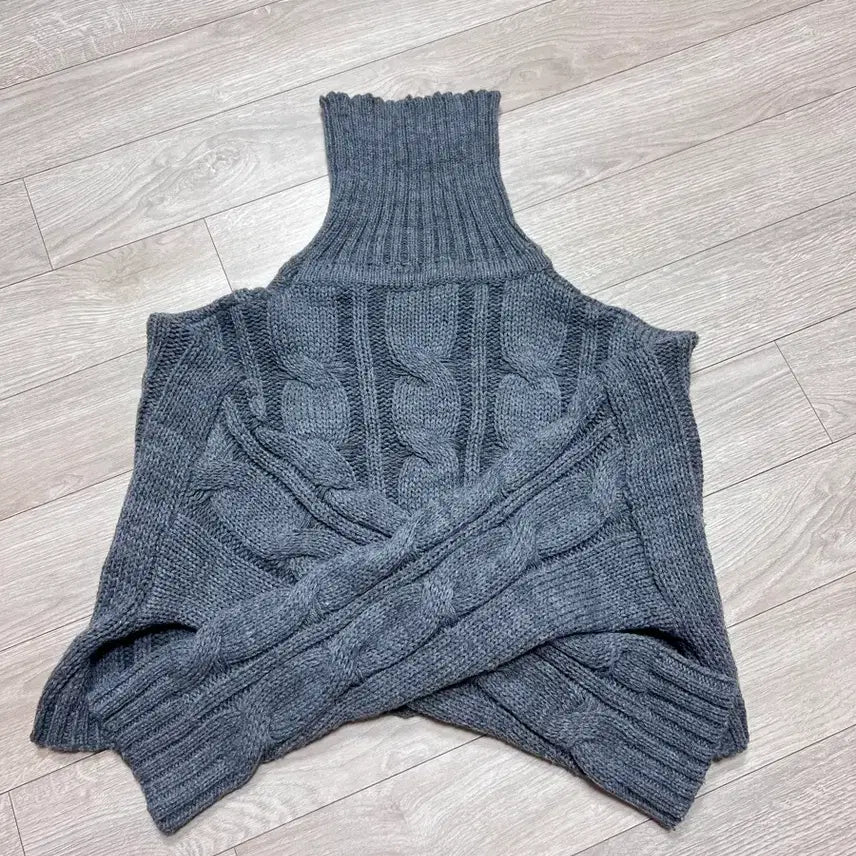 [BUNJANG] Gray Twist Knit Two-Piece Set / 그레이 꽈배기니트 투피스 세트
