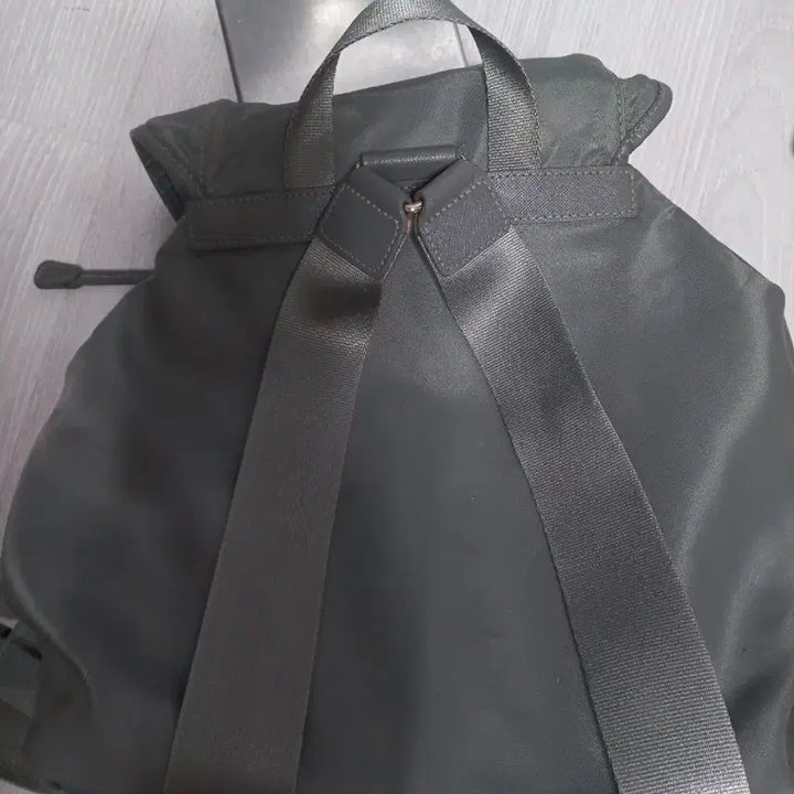 [BUNJANG] Metrocity Fabric Lightweight Backpack - Light Khaki / (미사용)메트로시티 패브릭 경량 백팩. 라이트 카키