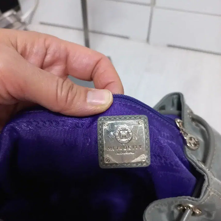 [BUNJANG] Metrocity Fabric Lightweight Backpack - Light Khaki / (미사용)메트로시티 패브릭 경량 백팩. 라이트 카키