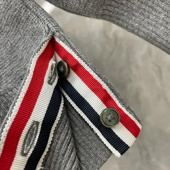 [BUNJANG] Thom Browne Spring Season Gray Cardigan / 톰브라운 가디건 남녀사이즈 올 봄 시즌 그레이