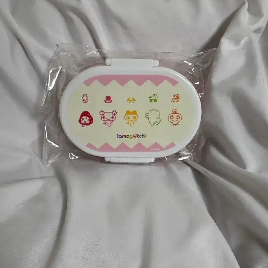 [BUNJANG] Tamagotchi Case / 다마고치 스티커 보관함 수납함 케이스 마메치 러블리치 구치파치 주댕치