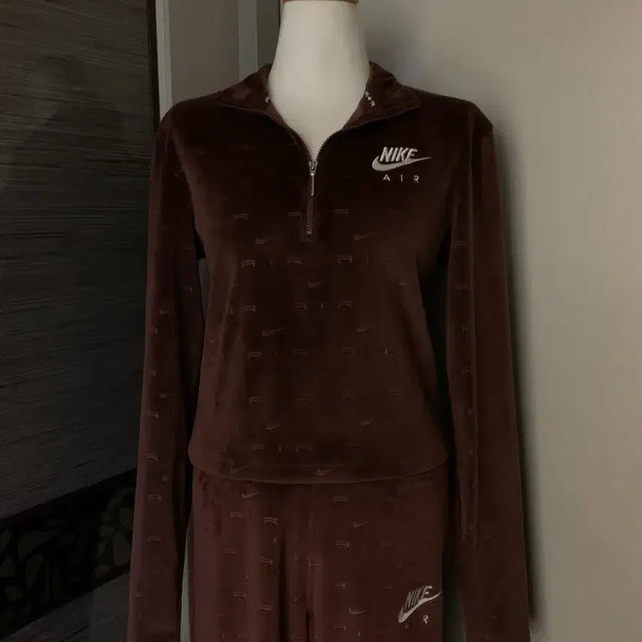 [BUNJANG] Nike Velvet Tracksuit Set / 나이키 벨벳 셋업