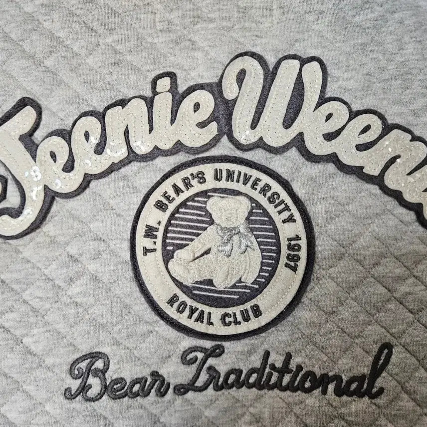 [BUNJANG] Tini Wini Quilted Embroidered Stadium Jacket / 티니위니 퀼팅 자수 아구점퍼 스타디움 자켓 여성 90사이즈 (새제품)