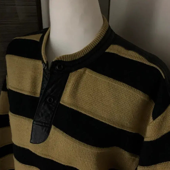 [BUNJANG] Adidas Stripe Leather Knit Sweater / 아디다스 스트라이프 가죽 니트