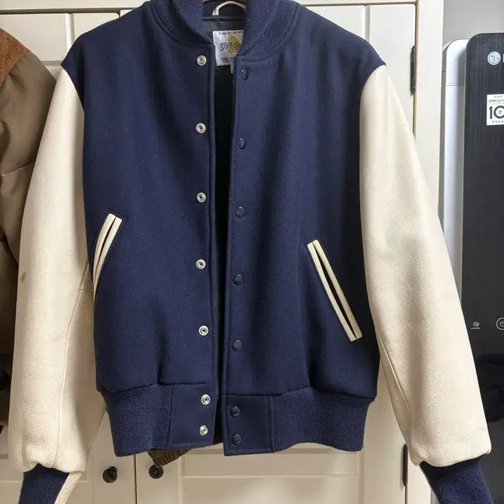 [BUNJANG] Golden Bear Varsity Jacket Navy / 골든베어 바시티 자켓 네이비