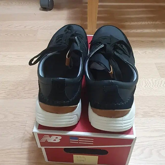 [BUNJANG] Renoma Leather Sneakers / 레노마 가죽 스니커즈
