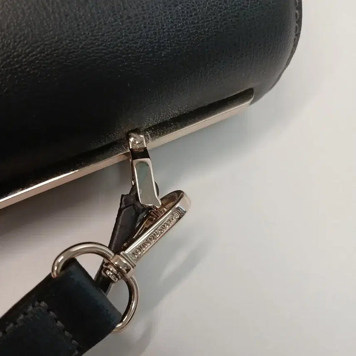 [BUNJANG] Louis Quatorze Crossbody Bag / 루이까또즈 정품 크로스백