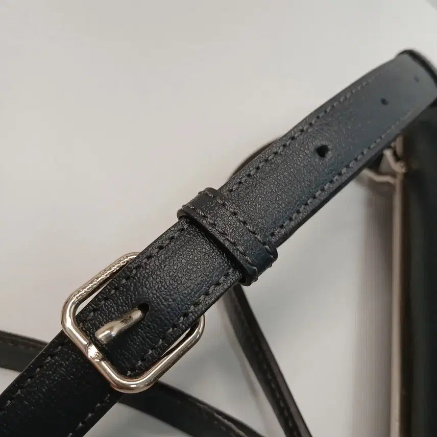 [BUNJANG] Louis Quatorze Crossbody Bag / 루이까또즈 정품 크로스백